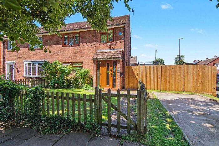 3 Bedroom Semi-Detached House For Sale In Jobs Lane, Coventry, CV4