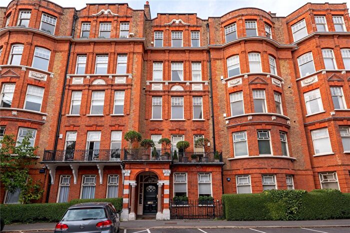 4 Bedroom Flat To Rent In Wynnstay Gardens, Kensington, London, W8