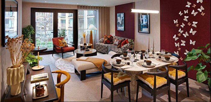 3 Bedroom Flat For Sale In London Dock, Arrival Square, E1W