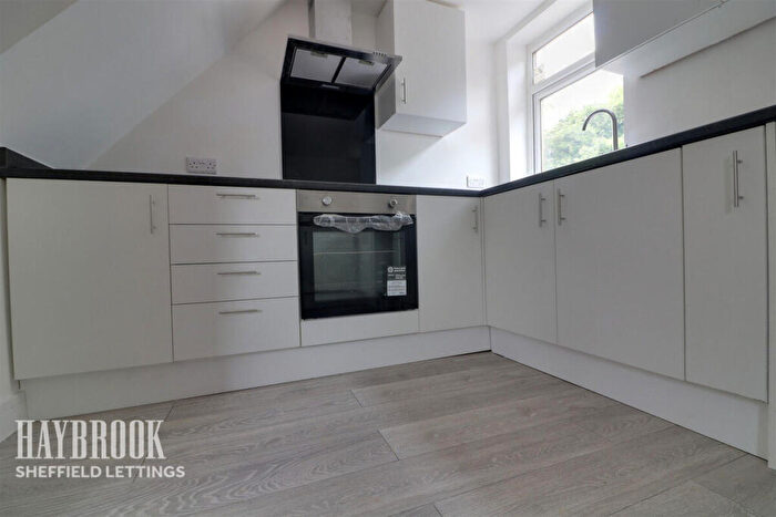 3 Bedroom Semi-Detached House To Rent In Millindale, Rotherham, S66