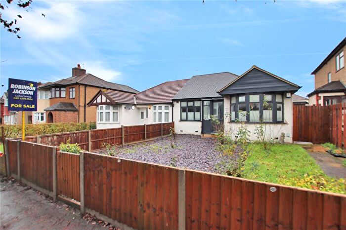 3 Bedroom Bungalow For Sale In East Rochester Way, Sidcup, Kent, DA15