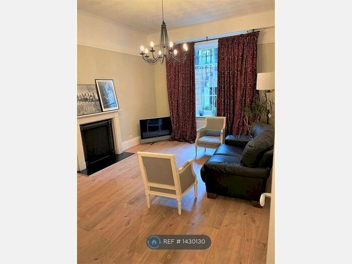 1 Bedroom Flat To Rent In Queen's Gate, London, SW7