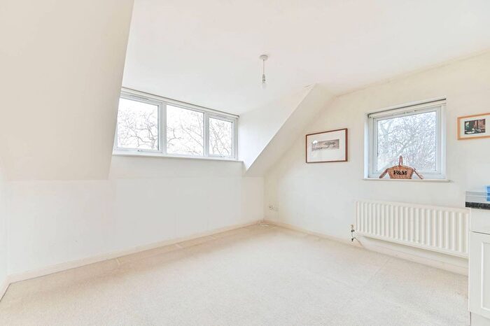 1 Bedroom Flat For Sale In Rowan House, Willesden Green, London, NW10
