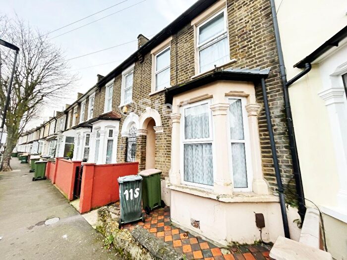 3 Bedroom Terraced House To Rent In Corporation Street, London, E15