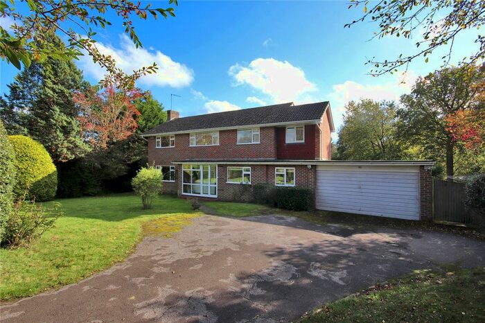 4 Bedroom Detached House For Sale In Hither Chantlers, Langton Green, Tunbridge Wells, Kent, TN3
