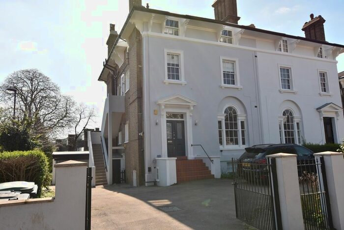 2 Bedroom Flat To Rent In Church Terrace, London SE13