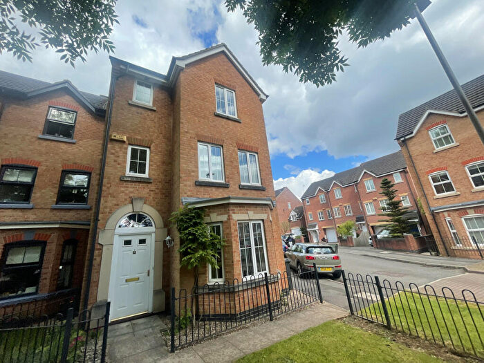 4 Bedroom Town House To Rent In Cirrus Drive, Watnall, NG16