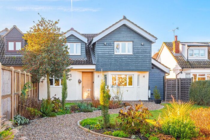 4 Bedroom Semi-Detached House For Sale In Causeway End, Felsted, Dunmow, Essex, CM6