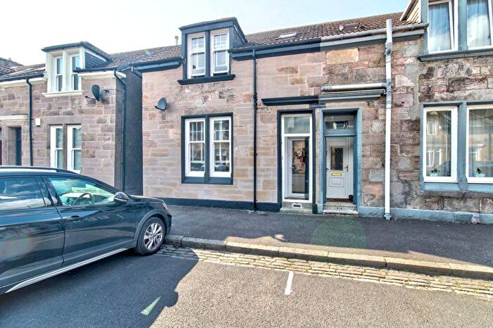 3 Bedroom Semi-Detached House For Sale In Wallace Street, Dumbarton, G82