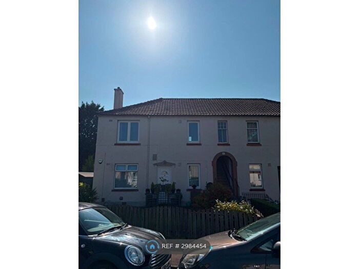 2 Bedroom Flat To Rent In Saughton Gardens, Edinburgh, EH12