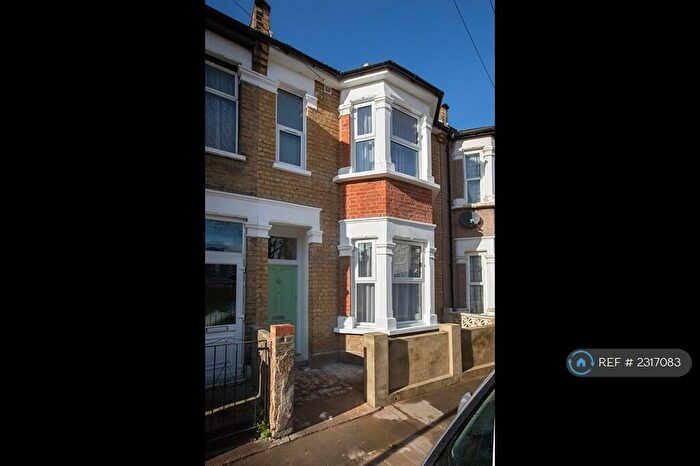 6 Bedroom Terraced House To Rent In Greenleaf Road, London, E6