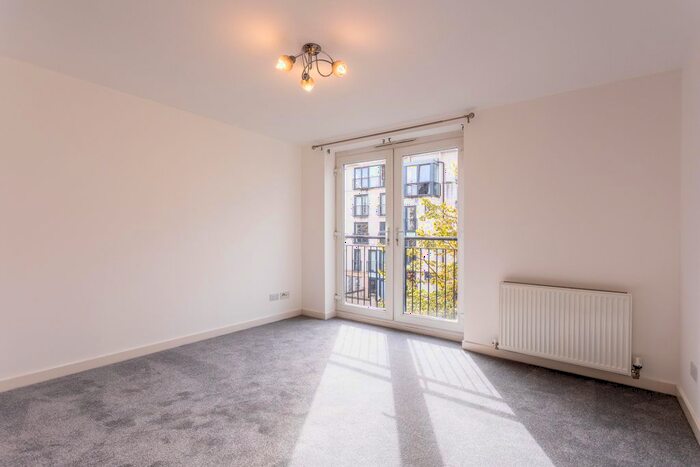 2 Bedroom Flat To Rent In Waterfont Gait, Granton, Edinburgh, EH5