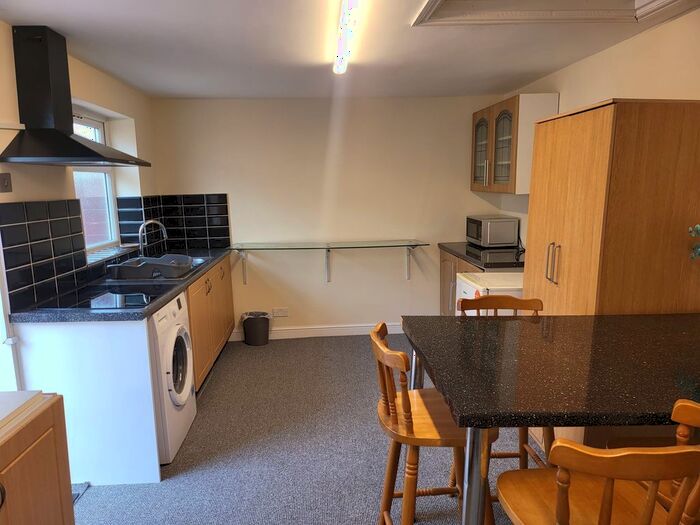 Studio To Rent In Martindale Road, Hounslow, TW4