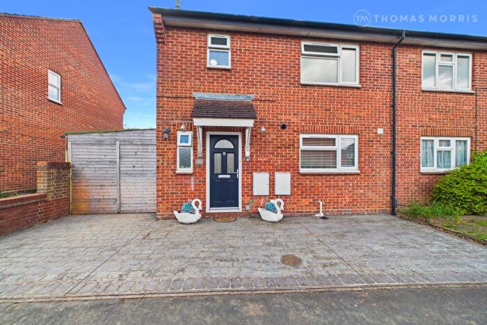 3 Bedroom Semi Detached House For Sale In Tay Close, St. Ives, Cambridgeshire, PE27