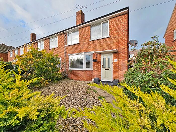 2 Bedroom End Terrace House For Sale In Chaucer Avenue, Paulsgrove, PO6