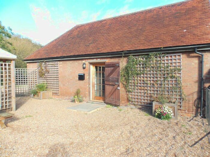 2 Bedroom Barn Conversion To Rent In Whitebread Lane, Beckley, Rye, TN31