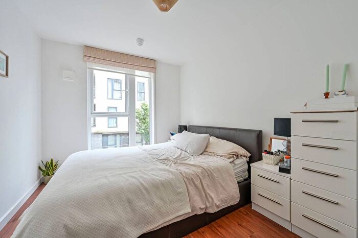 1 Bedroom Flat To Rent In Guildford Road, Woking, GU22
