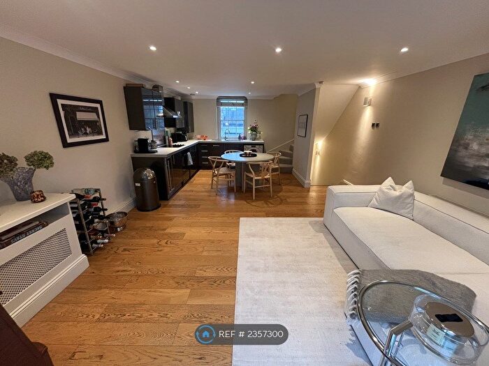 2 Bedroom Flat To Rent In Portland Road, London, W11
