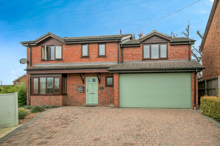 4 Bedroom Detached House For Sale In Brands Close, Great Cornard, Sudbury, Suffolk, CO10