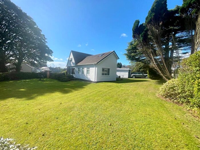 4 Bedroom Detached Bungalow For Sale In Breeze Hill, Benllech, Tyn-Y-Gongl, LL74