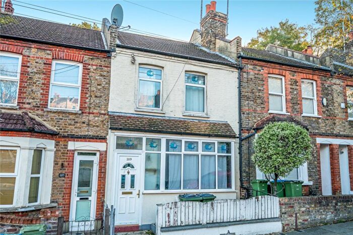 2 Bedroom Terraced House For Sale In Roydene Road, Plumstead, SE18