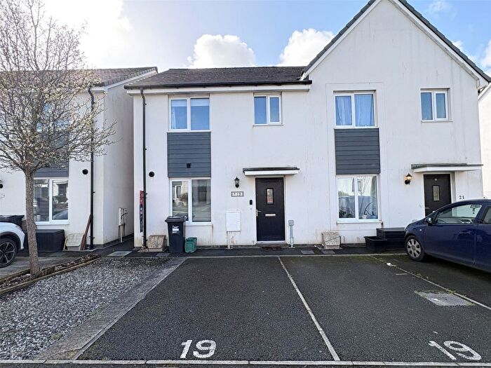 3 Bedroom Semi Detached House For Sale In Long Field Road, Launceston, Cornwall, PL15