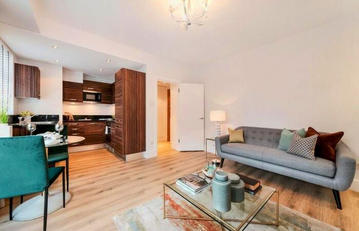 1 Bedroom Flat To Rent In Hallam Street, Marylebone, London, W1W
