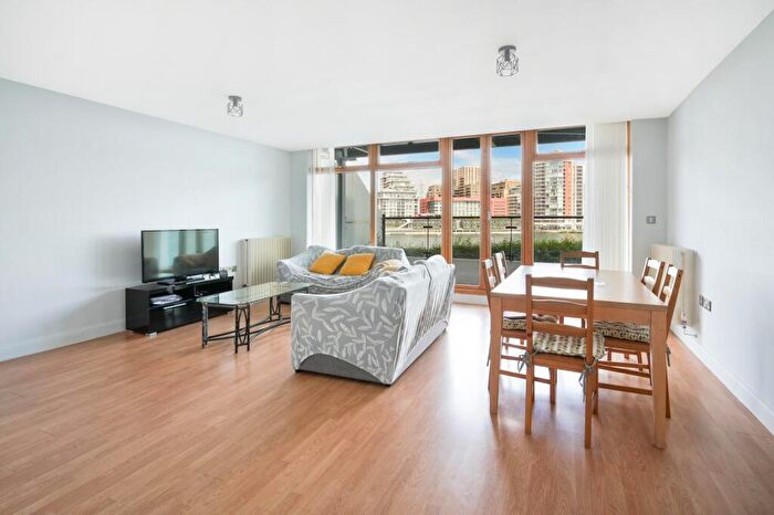 2 Bedroom Apartment For Sale In Western Beach Apartments, London, E16