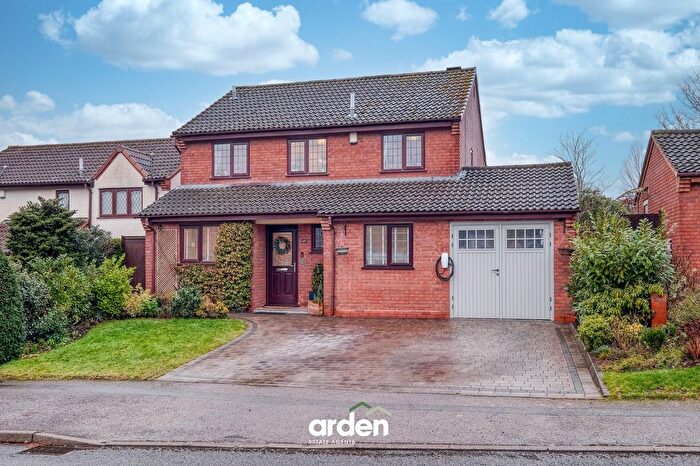 4 Bedroom Detached House For Sale In Ashgrove Close, Marlbrook, B60