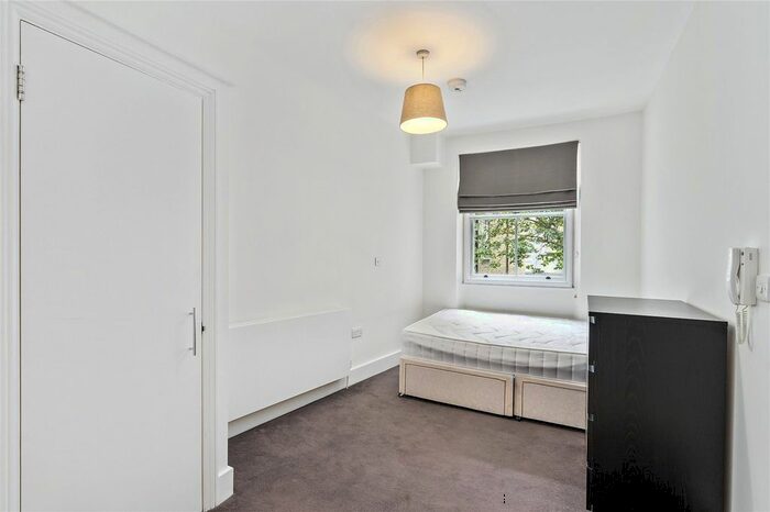 Studio To Rent In Old Brompton Road, South Kensington, London, SW7