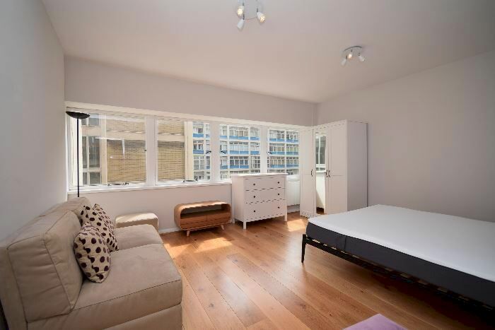Studio To Rent In Metro Central Heights, Elephant And Castle, London, SE1