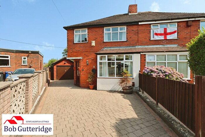 3 Bedroom Semi-Detached House For Sale In Kenilworth Grove, Basford, Newcastle, ST5
