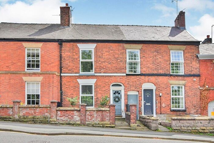 2 Bedroom Terraced House For Sale In Brook Street, Macclesfield, Cheshire, SK11