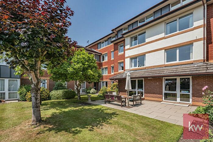 1 Bedroom Flat For Sale In Swanbrook Court, Bridge Avenue, Maidenhead, SL6