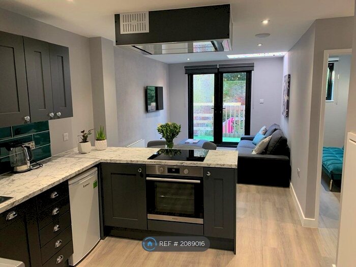 2 Bedroom Flat To Rent In St Albans, Herts, AL1