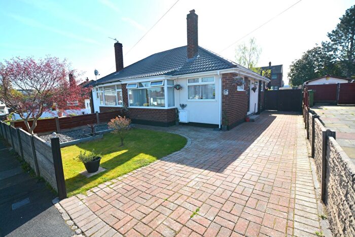 2 Bedroom Bungalow For Sale In Harris Avenue, Dane Bank, Denton, M34