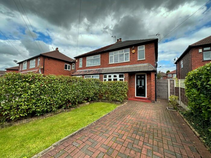 2 Bedroom Semi-Detached House To Rent In Kent Road, Dane Bank, M34