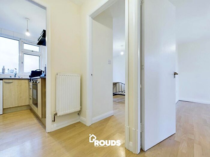 1 Bedroom Flat To Rent In Charlbury Crescent, Little Bromwich, Birmingham, West Midlands, B26