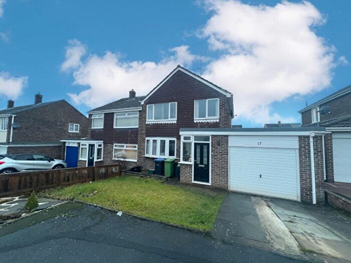 3 Bedroom Semi-Detached House For Sale In Glaisdale, Spennymoor, DL16