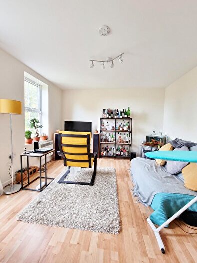 2 Bedroom Flat To Rent In Daniel Hill Mews, Sheffield, S6