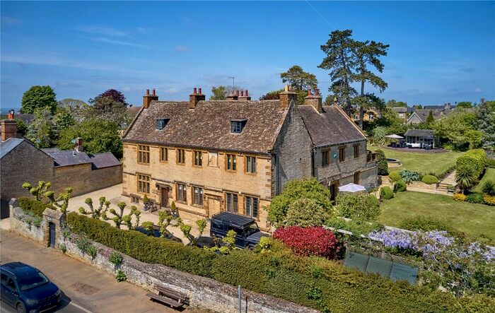8 Bedroom Detached House To Rent In Croughton Road, Aynho, Banbury, Oxfordshire, OX17
