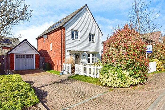 4 Bedroom Detached House For Sale In Gravel Pit Lane, Tonbridge, TN12