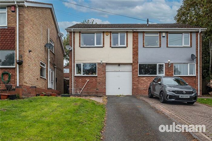 3 Bedroom Semi-Detached House For Sale In Bunbury Gardens, Kings Norton, Birmingham, West Midlands, B30