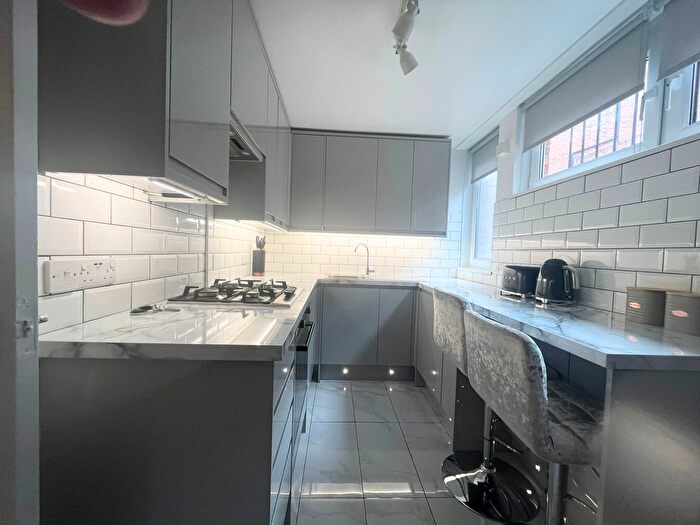 1 Bedroom Flat To Rent In Duncombe Road, London, N19