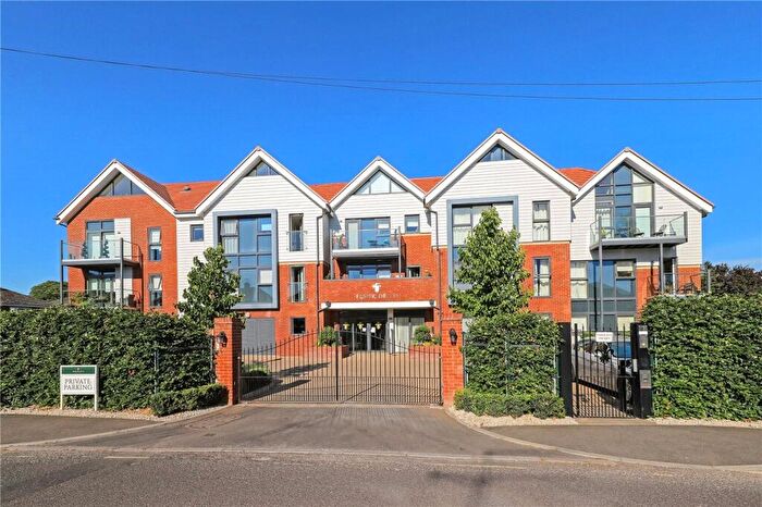 2 Bedroom Apartment For Sale In Fleur De Lis, Duttons Road, Romsey, Hampshire, SO51