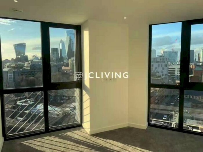 3 Bedroom Flat To Rent In Emery Way, London, E1W