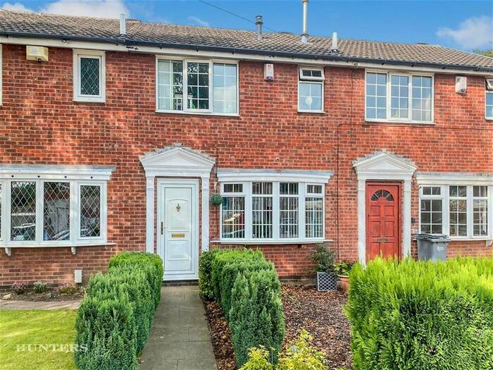 2 Bedroom Town House To Rent In Westacre, Bucknall, Stoke On Trent, ST1