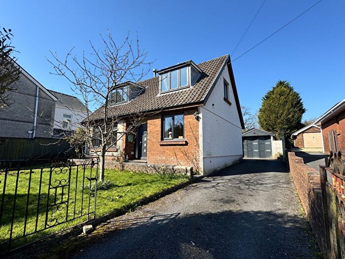 2 Bedroom Detached House For Sale In Saron Road, Saron, Ammanford, Carmarthenshire., SA18