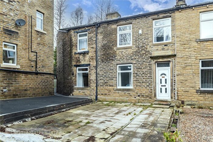 2 Bedroom Terraced House For Sale In Church Lane, Moldgreen, Huddersfield, West Yorkshire, HD5