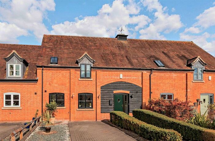 4 Bedroom Barn Conversion For Sale In Home Farm Barns, Arlington Lane, Snelsmore Common, Newbury, RG14